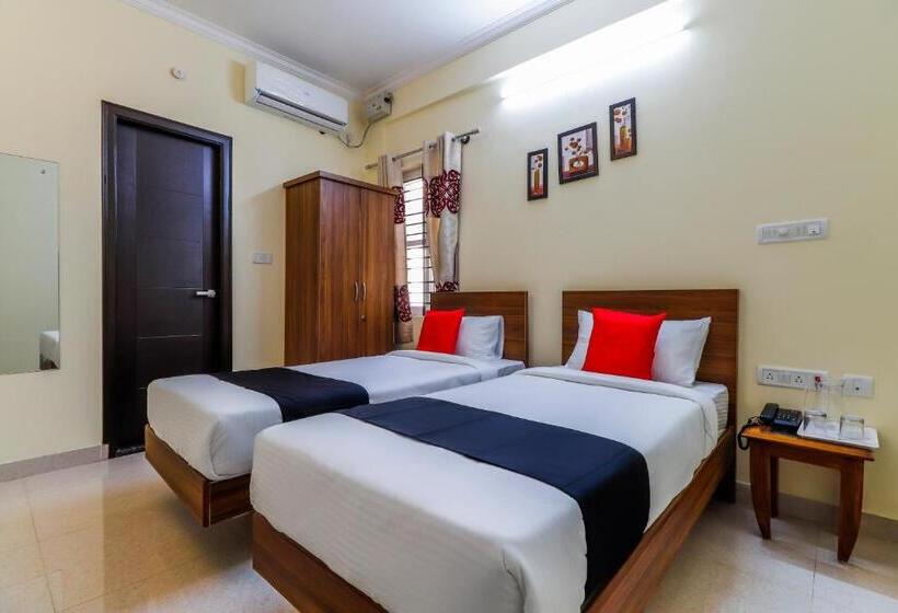 בית מלון כפרי Capital O Sln Residency