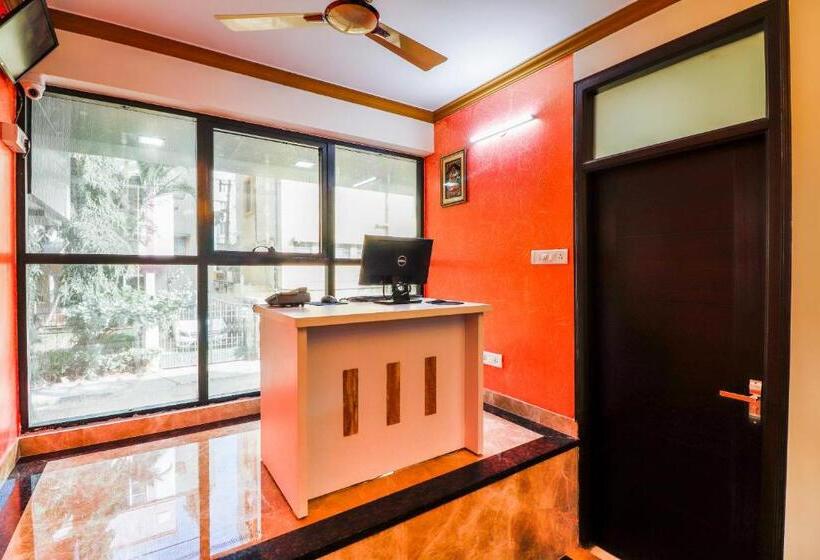 בית מלון כפרי Capital O Sln Residency