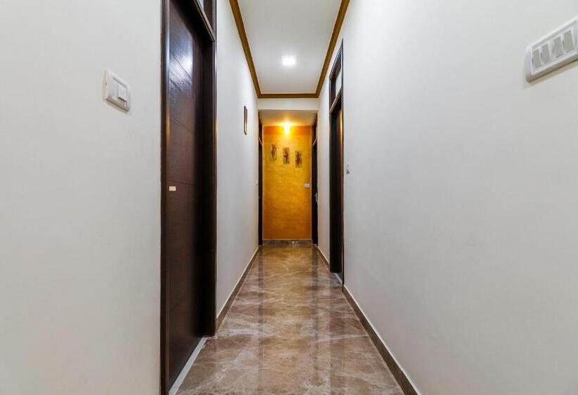 בית מלון כפרי Capital O Sln Residency