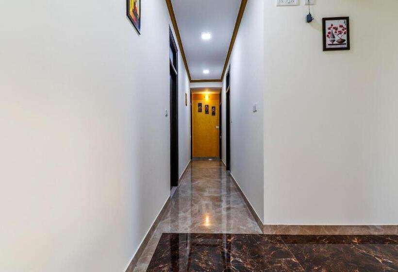 فندق Capital O Sln Residency