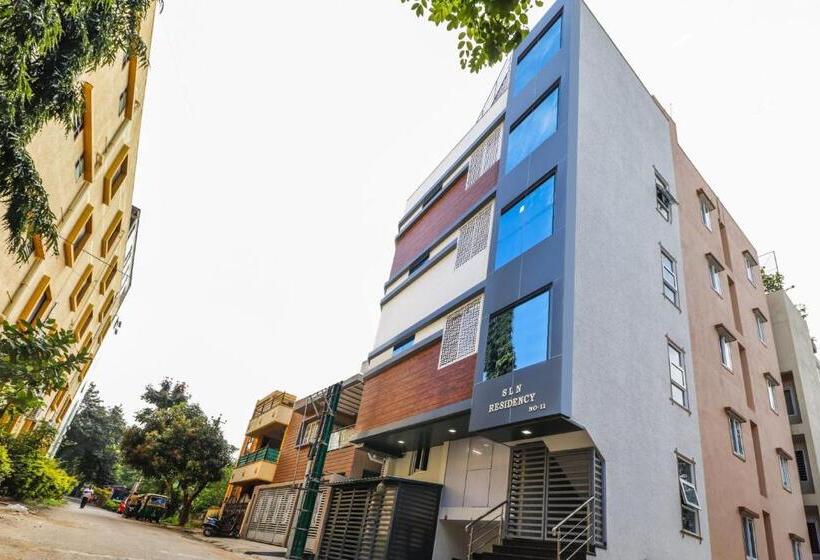 בית מלון כפרי Capital O Sln Residency