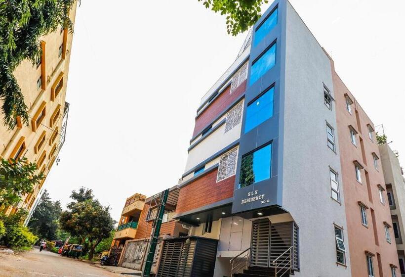 בית מלון כפרי Capital O Sln Residency