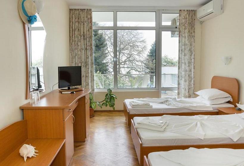 호텔 Creativity House Of Bas Varna Free Parking