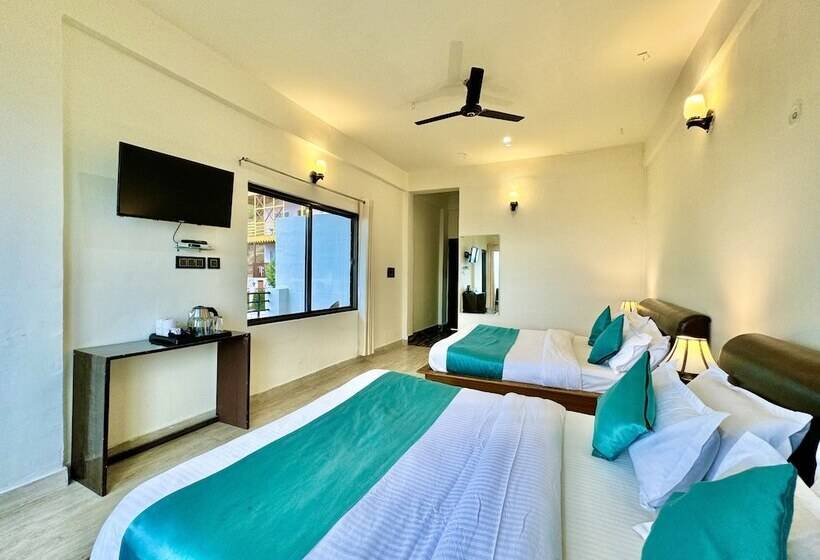 בית מלון כפרי Periyar Herbal Resort