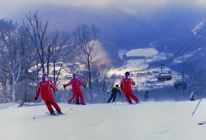 호텔 Holiday Inn Jilin Beidahu, An Ihg