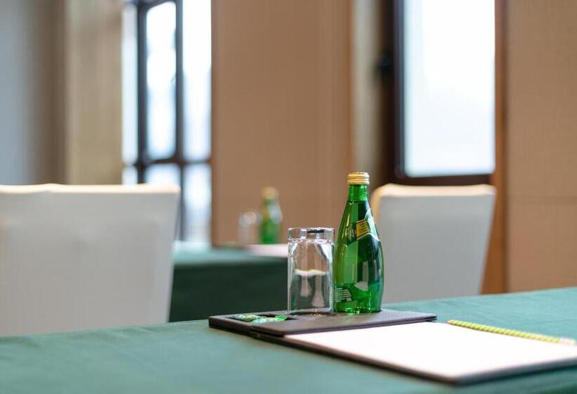 호텔 Holiday Inn Jilin Beidahu, An Ihg