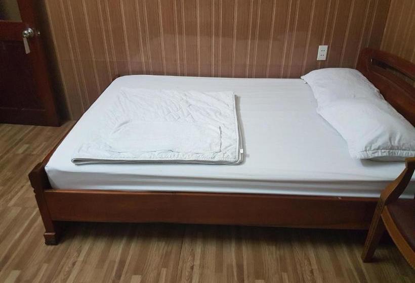 هتل Vi Thao Van 2