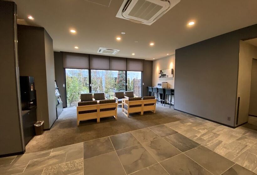 호텔 Route Inn Sakurai Ekimae