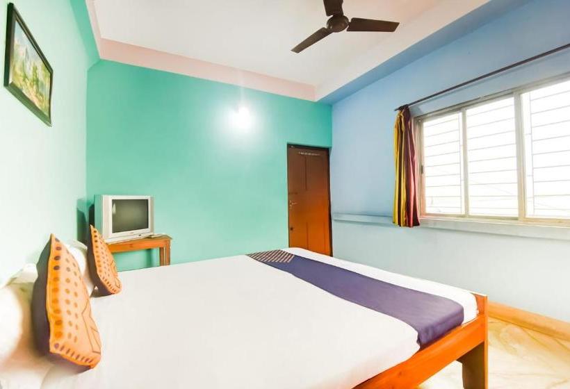 هتل Spot On 63334 Asha  & Restaurant