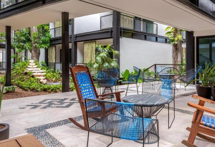 هتل Wayam Mundo Imperial