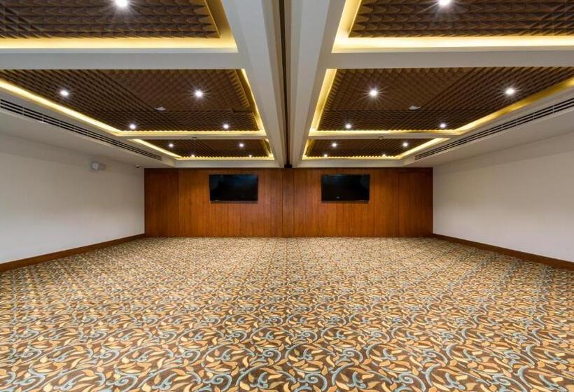 هتل Wayam Mundo Imperial