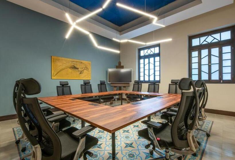 هتل Wayam Mundo Imperial