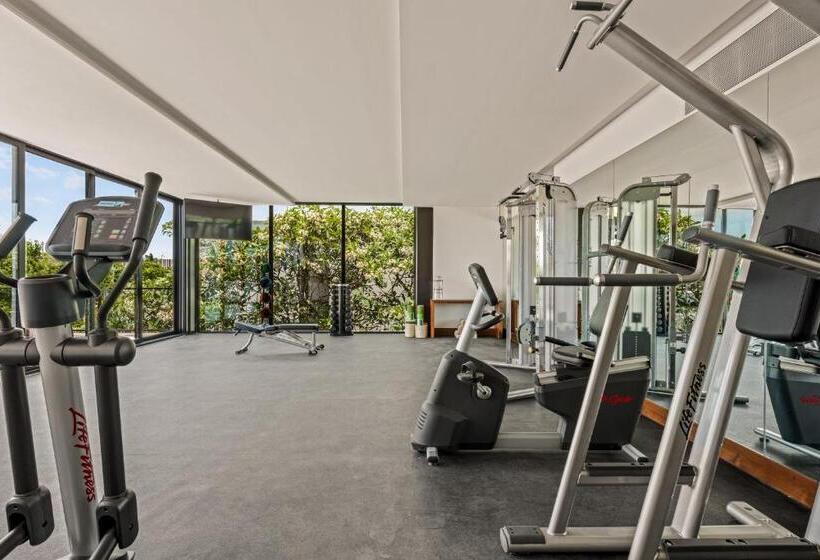 هتل Wayam Mundo Imperial