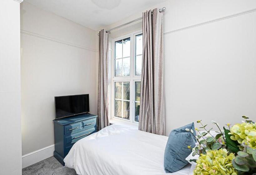 Pages Hotel And Guesthouse