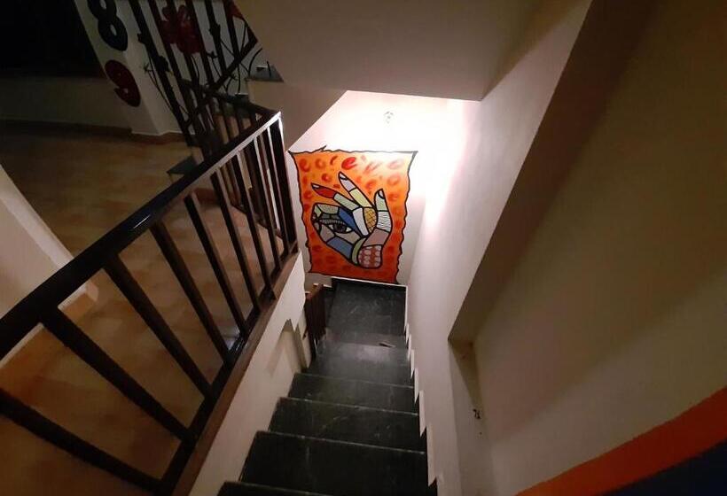 旅馆 La Vaca India Manali