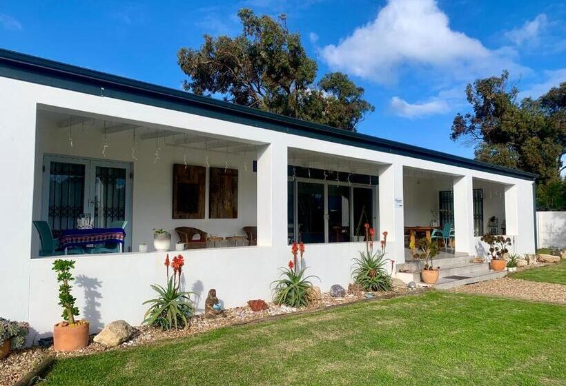 مبيت وإفطار Always Summer Guesthouse