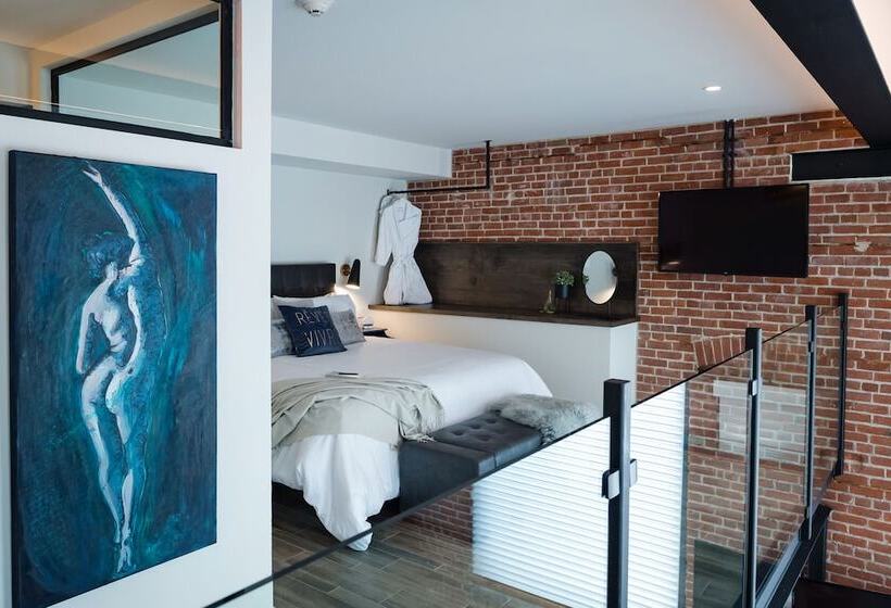 فندق 48 King West