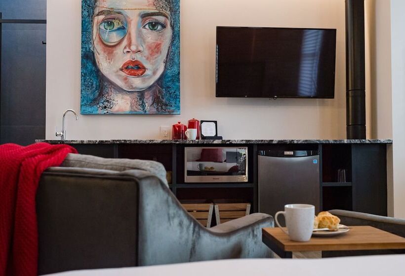 فندق 48 King West