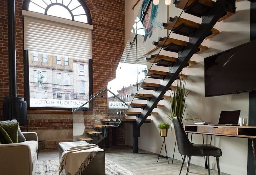 فندق 48 King West