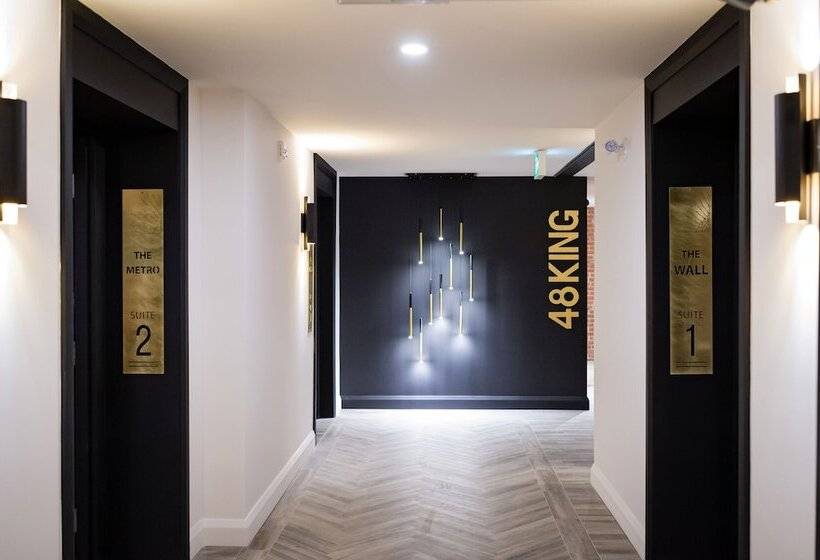 فندق 48 King West
