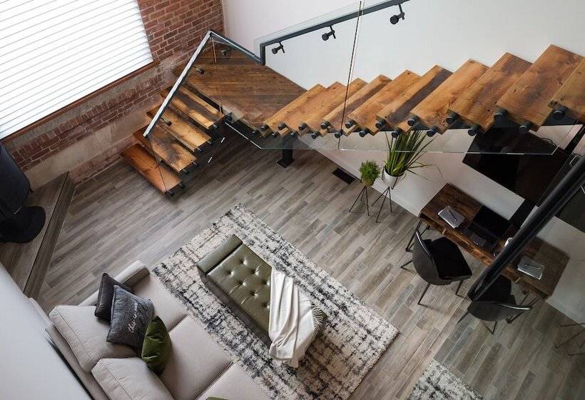 فندق 48 King West