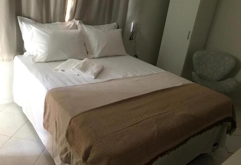 בית מלון כפרי Casablanca