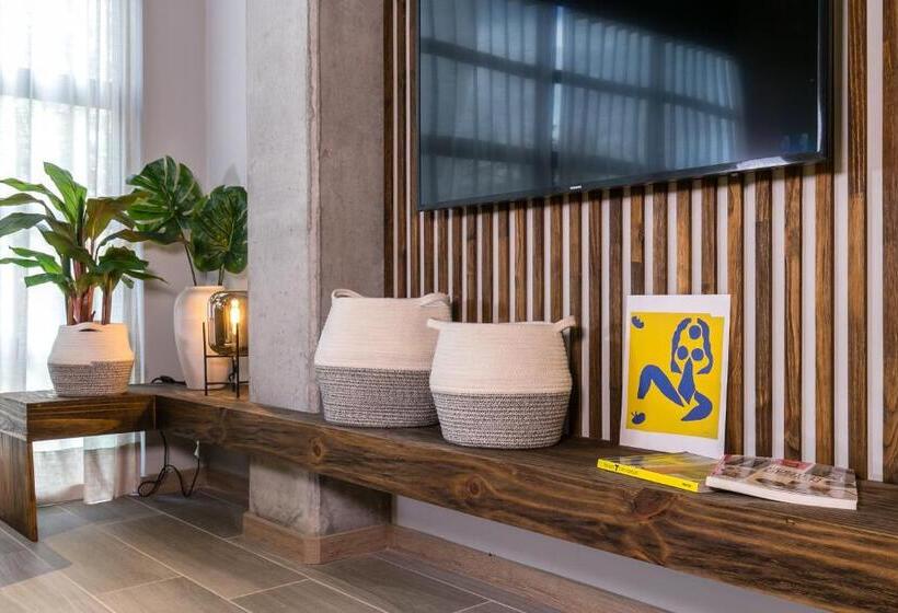 هتل Factory Lofts