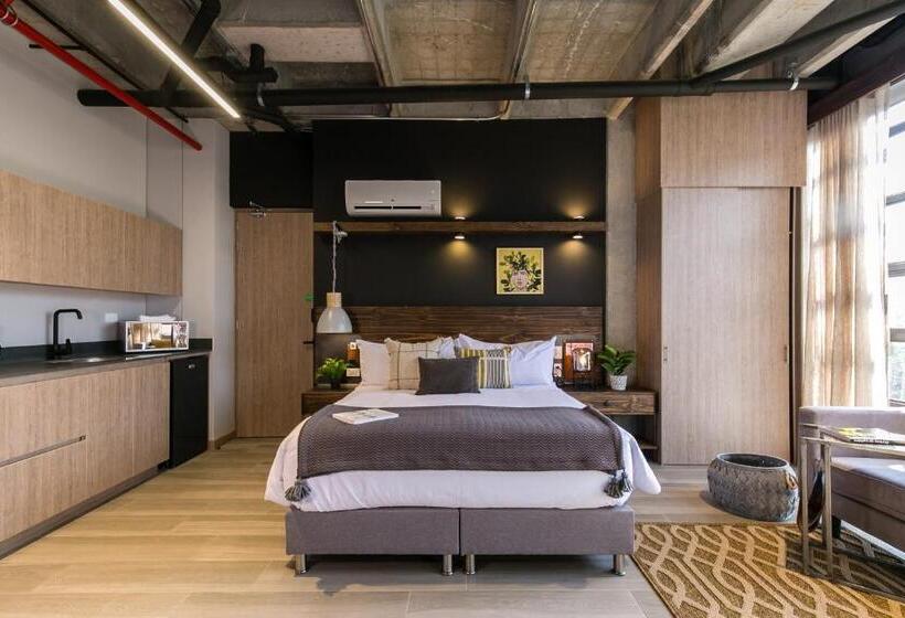 هتل Factory Lofts