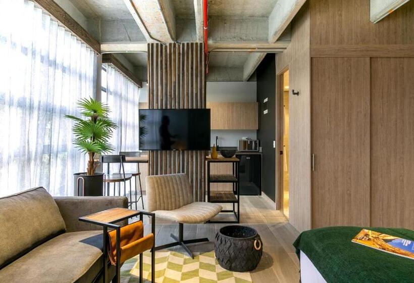 هتل Factory Lofts