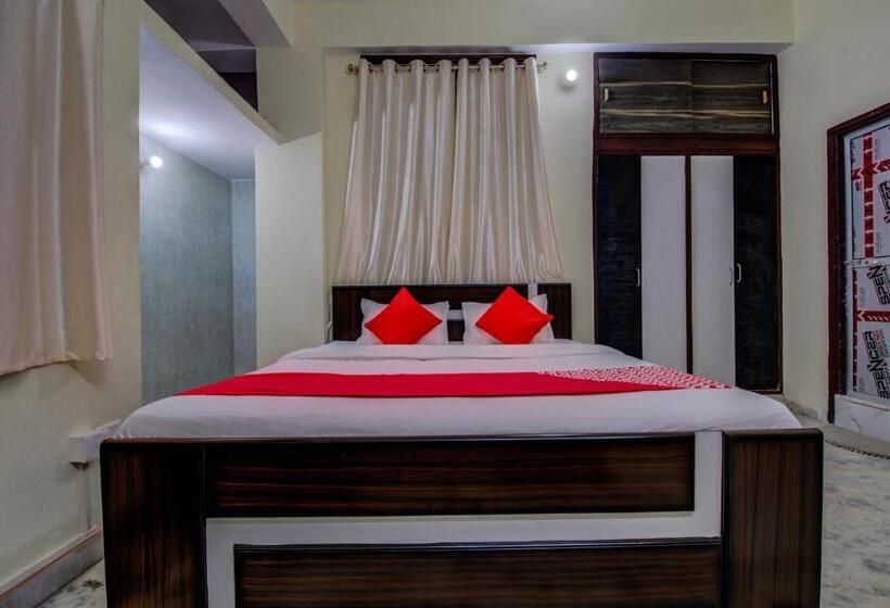 Super Hotel O Rajbanshi Nagar