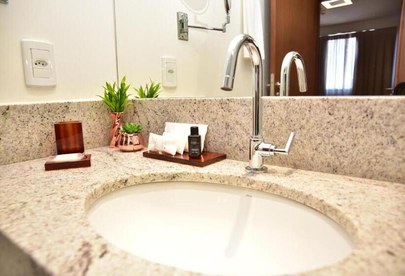 Отель Hplus Premium Palmas