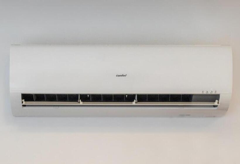 Отель Hplus Premium Palmas