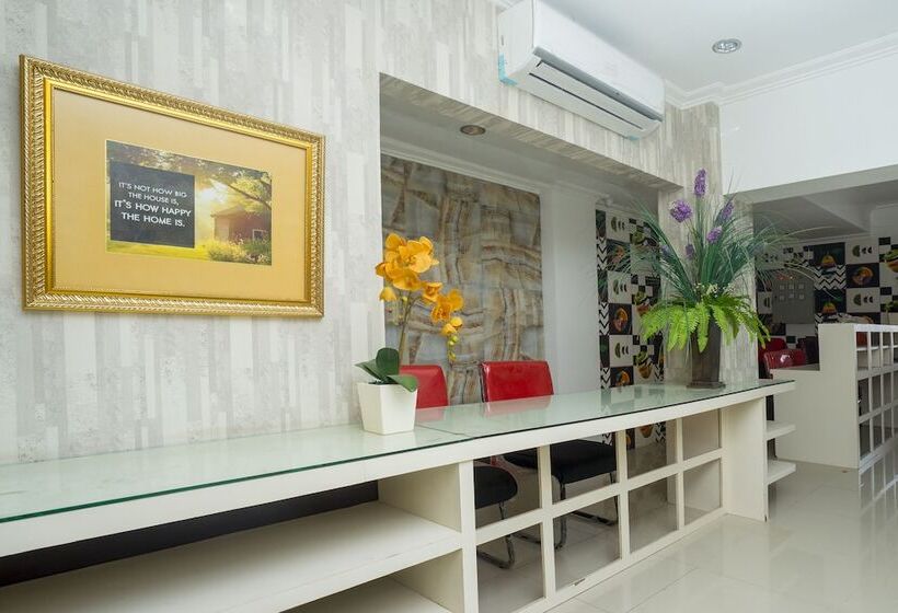 فندق Oyo 1411 Djakarta  Syariah