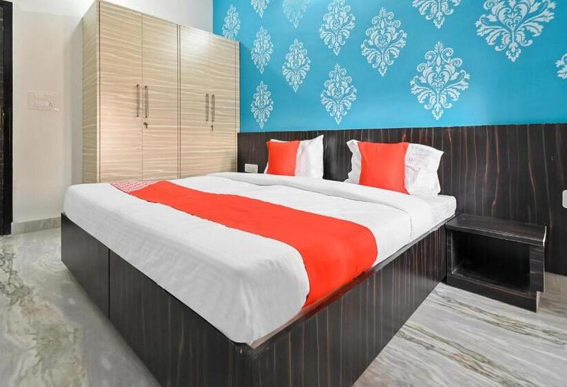 هتل Oyo 61511  Symphony