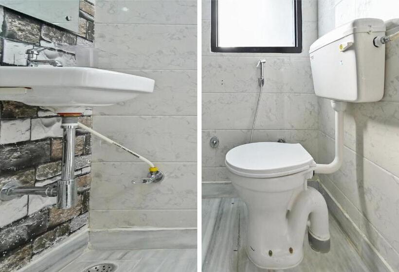 هتل Oyo 61511  Symphony