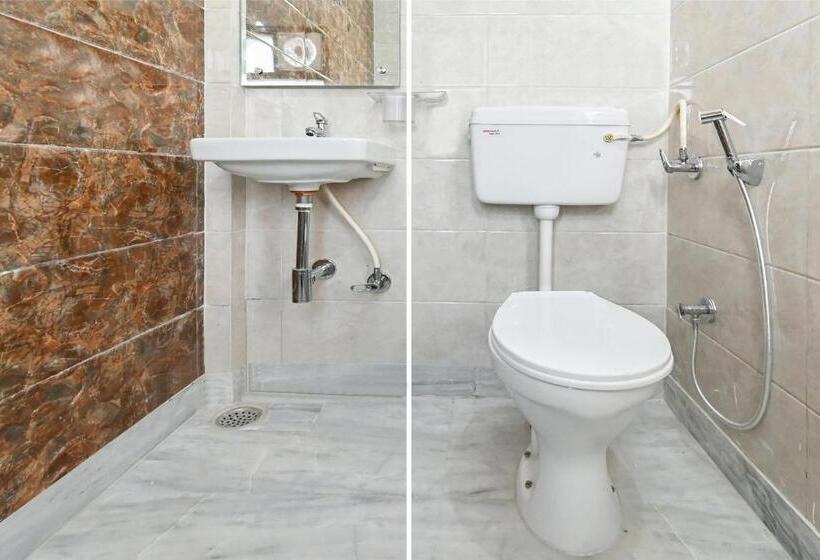 هتل Oyo 61511  Symphony