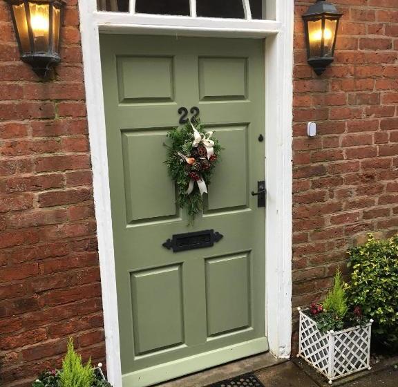 Пансион Ormonde House