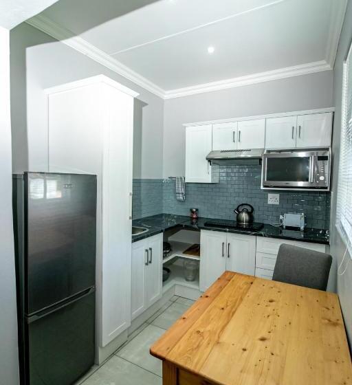 펜션 Victorian Square Guesthouse