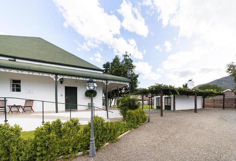 פנסיון Victorian Square Guesthouse