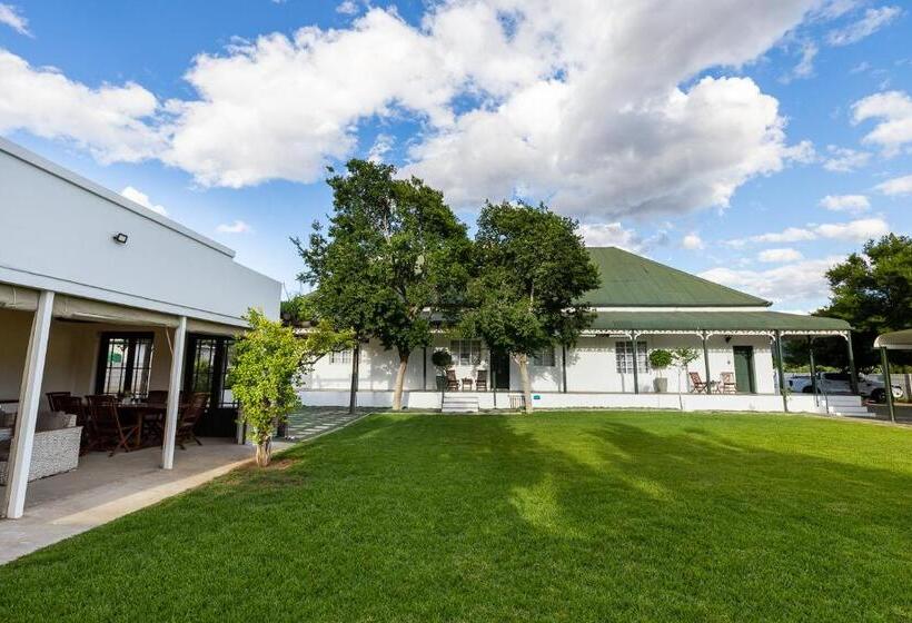 펜션 Victorian Square Guesthouse