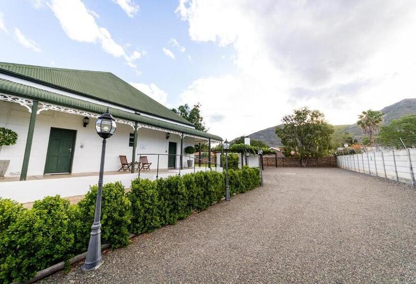 펜션 Victorian Square Guesthouse