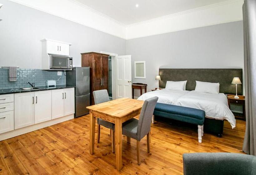 펜션 Victorian Square Guesthouse