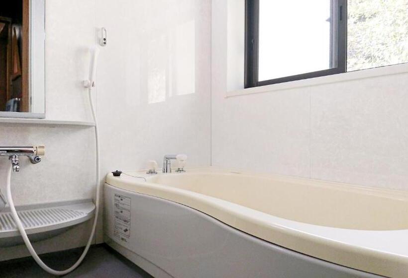 פנסיון Washi Studio Kamikoya