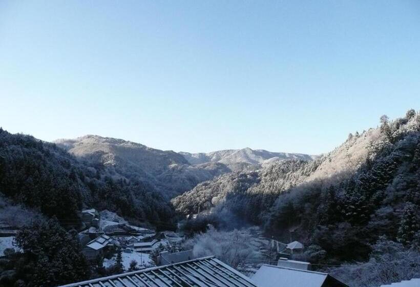 פנסיון Washi Studio Kamikoya