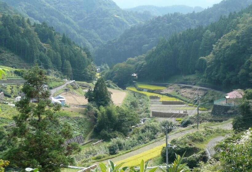 פנסיון Washi Studio Kamikoya