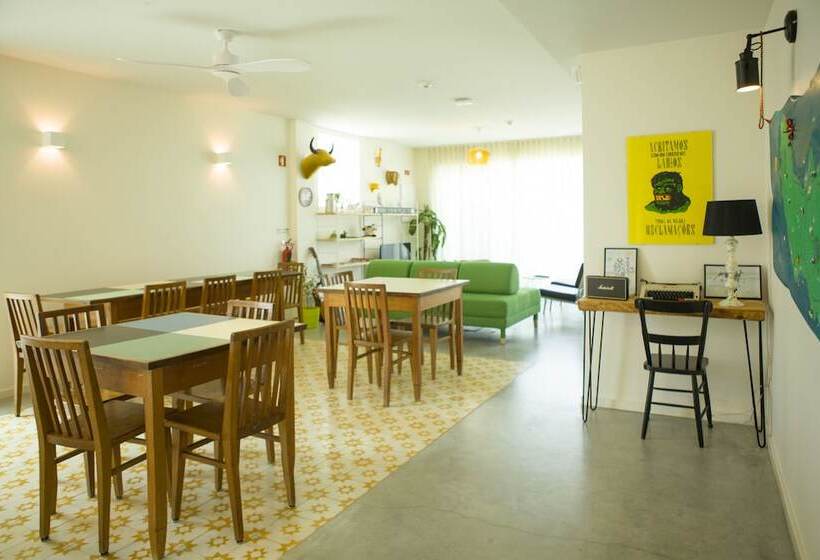 The Holy Cow Hostel & Suites