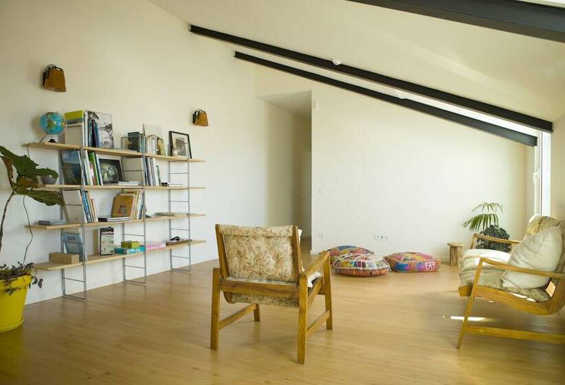 The Holy Cow Hostel & Suites