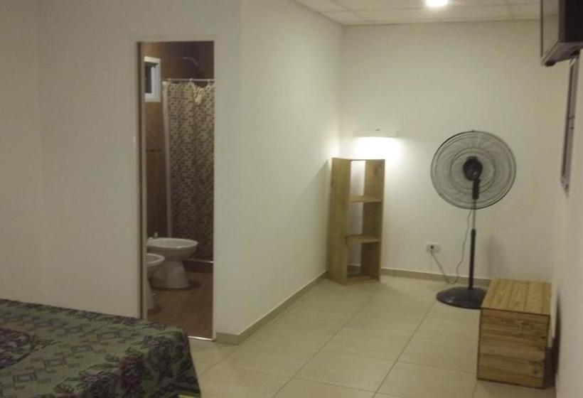 הוסטל Hosteria Rukalaf