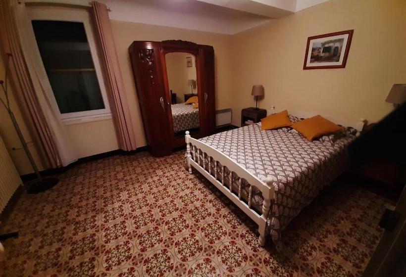 مبيت وإفطار Beau Mas Provençal Avec Piscine