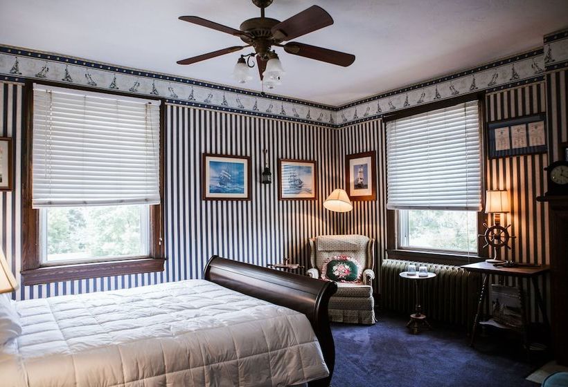 Brownsville Road House Bed & Breakfast